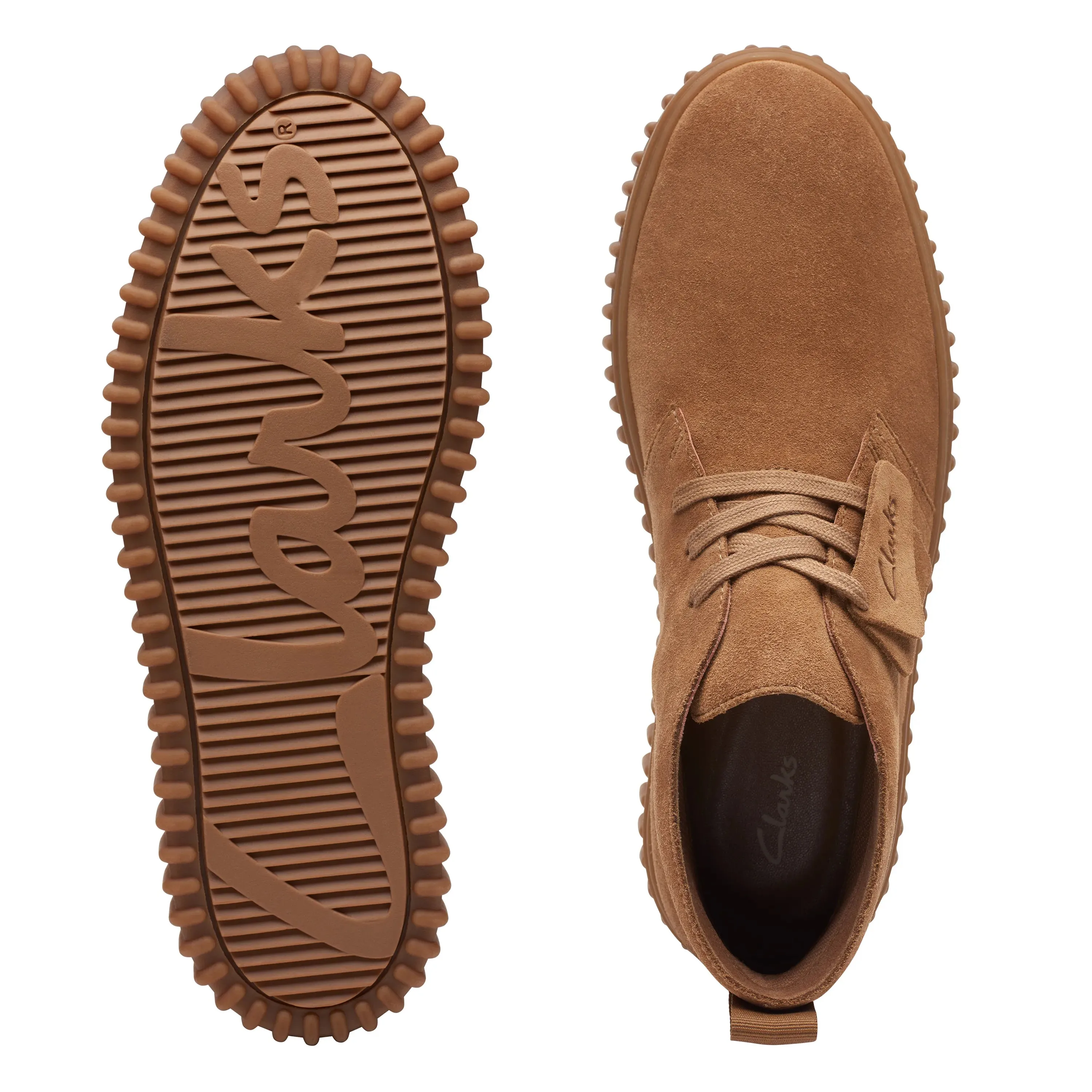 CLARKS | WALLABEE DESERT BOOT HOMBRE | TORHILL DB COGNAC SUEDE | MARRÓN