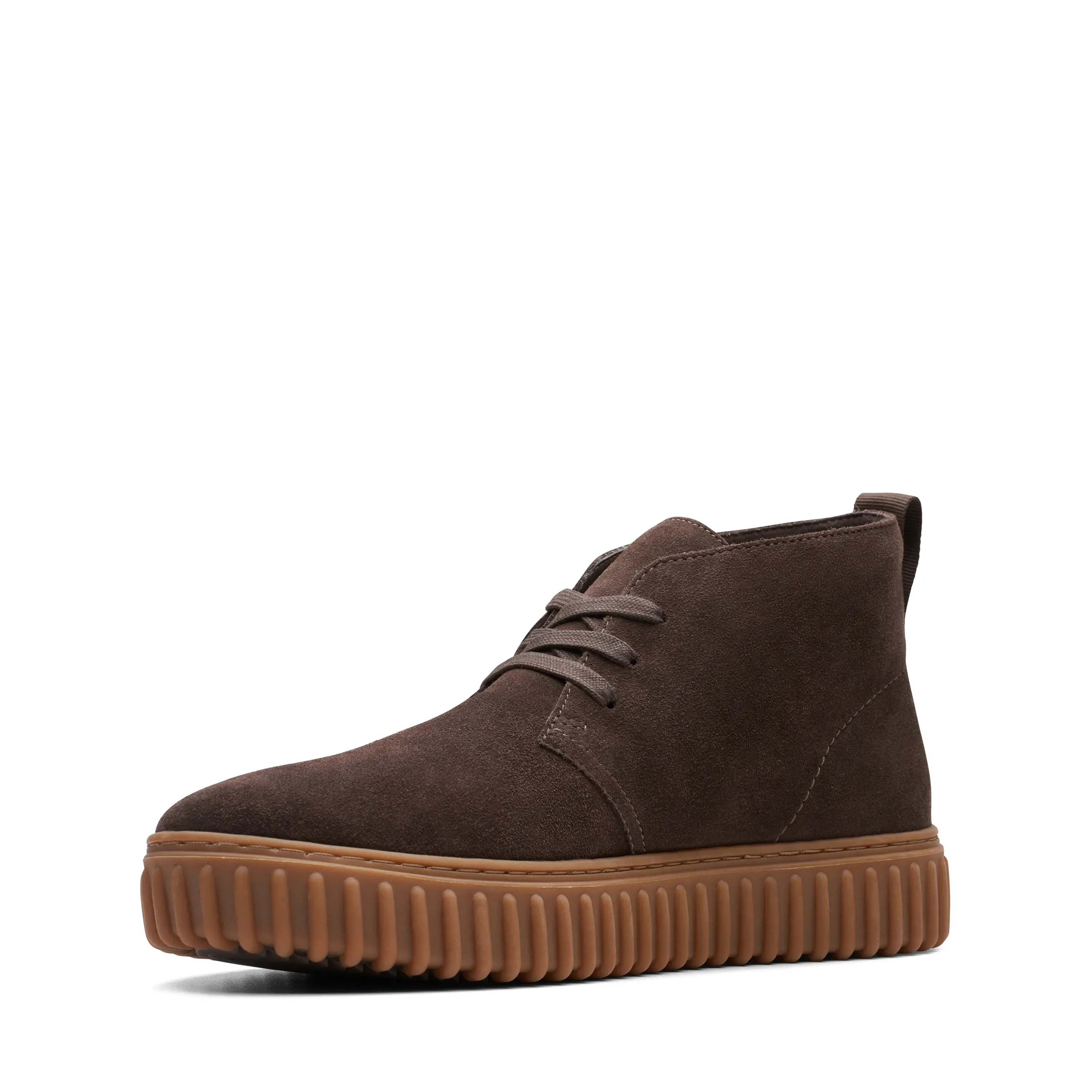 CLARKS | WALLABEE DESERT BOOT HOMBRE | TORHILL DB DARK BROWN SUEDE | MARRÓN